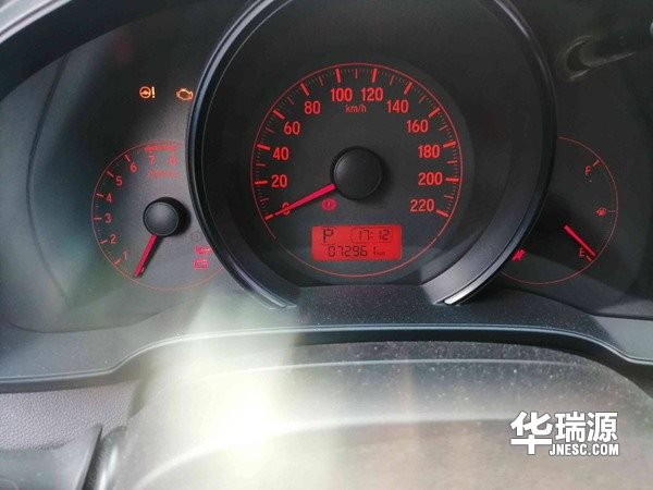 经济性两厢车—本田飞度,省油空间大,车子的状况好