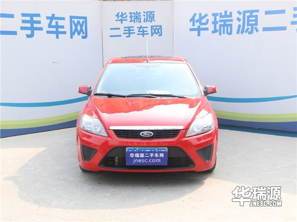 红色经典福克斯,时髦大方,车子的状况精品