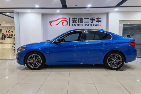 绵阳二手宝马1系 2018款 118i 1.5T 手自一体 运动版