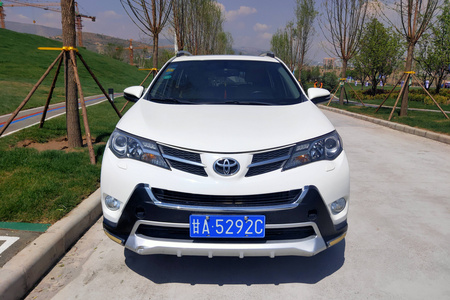 金昌二手丰田RAV4荣放 2013款 2.5L 手自一体 精英版