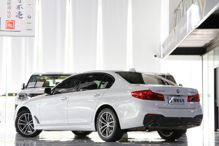 中卫二手宝马5系 2018款 525Li 2.0T 手自一体 M运动套装
