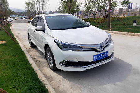 金昌二手丰田卡罗拉 2017款 改款 双擎 1.8L E二手CVT 精英版