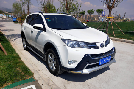 金昌二手丰田RAV4荣放 2013款 2.5L 手自一体 精英版