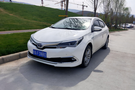 金昌二手丰田卡罗拉 2017款 改款 双擎 1.8L E二手CVT 精英版