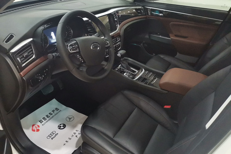 济宁二手传祺GS8 2017款 320T 两驱 豪华智联版 7座