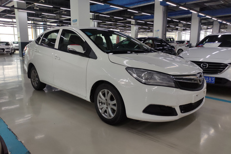 乌鲁木齐二手海马M3 2014款 1.5L 自动 精英型